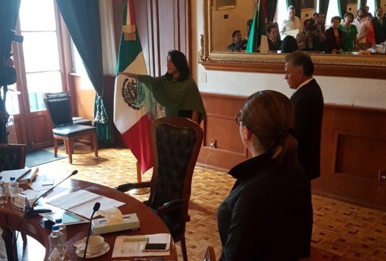 Más familiares a nómina de alta burocracia en Toluca