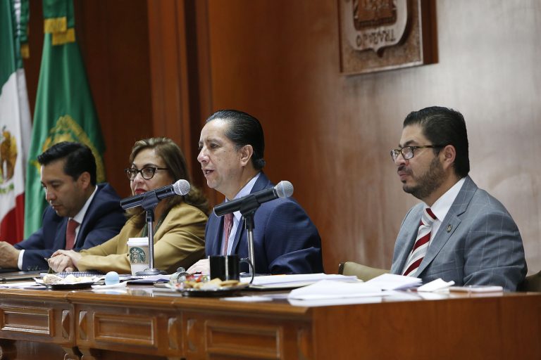 Consejo Universitario reconoce Jorge Olvera por acuerdo con CONACyT