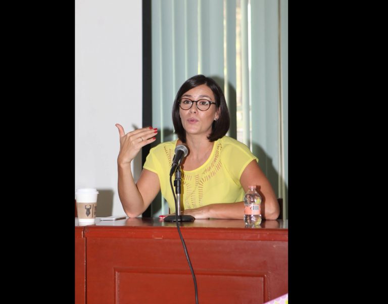 Ana Paulina Chavira Mendoza dictó conferencia en UAEM