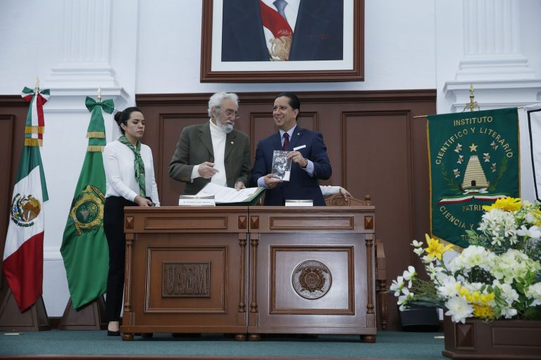 Presenta UAEM «El carapálida. Historias de un tal Vul-Cano»