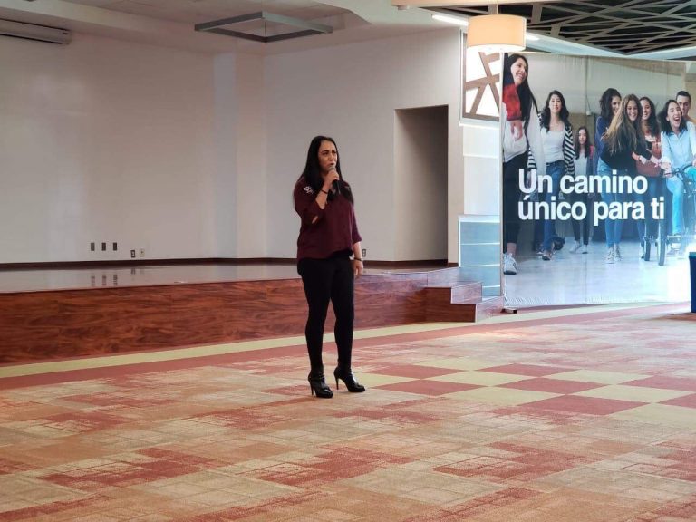 Ante alumnos del Tec, Gamboa presenta agenda para Metepec