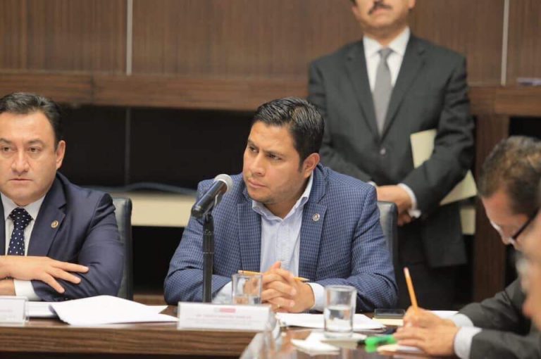 Preven más renuncias en OSFEM