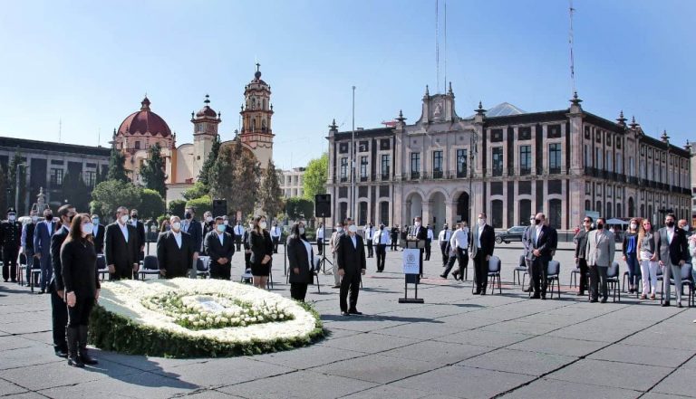 Deja COVID-19 800 fallecidos y más de 50 mil casos en Toluca