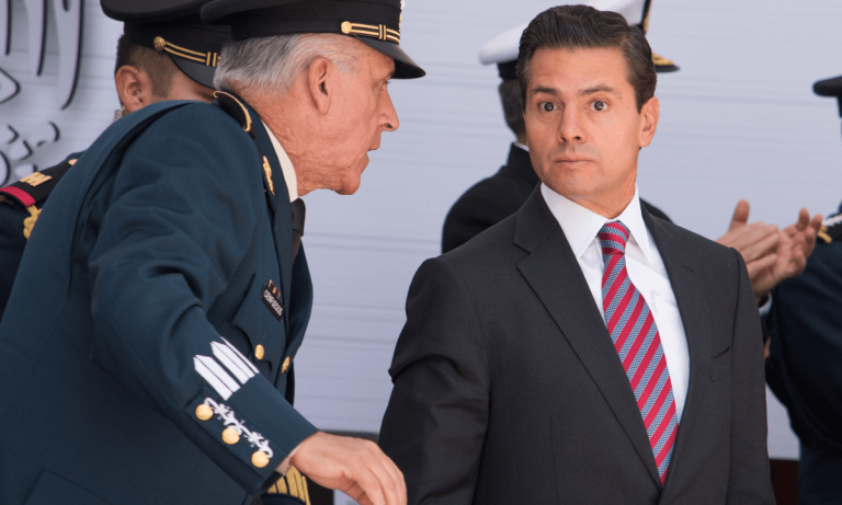 Detienen en EU al secretario de Defensa de Peña Nieto