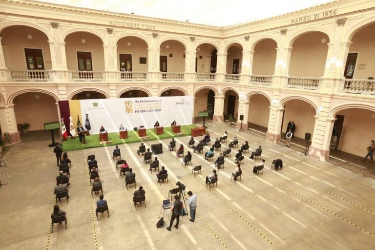 Universitarias consolidan causa feminista en UAEM: Alfredo Barrera