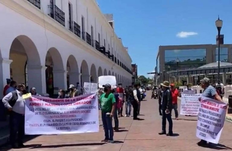 Ahora proveedores reclaman pagos a ayuntamiento de Toluca