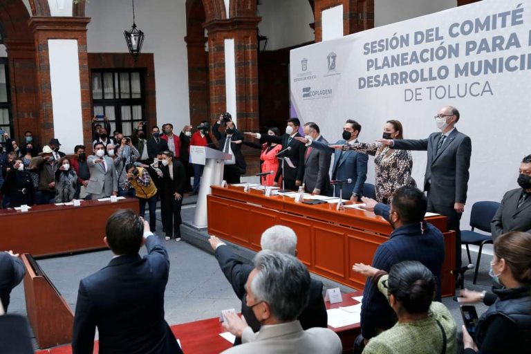 Juntos por Plan de Desarrollo Municipal en Toluca