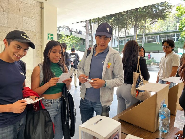 Triunfa Sheinbaum en la  UAEMÉX