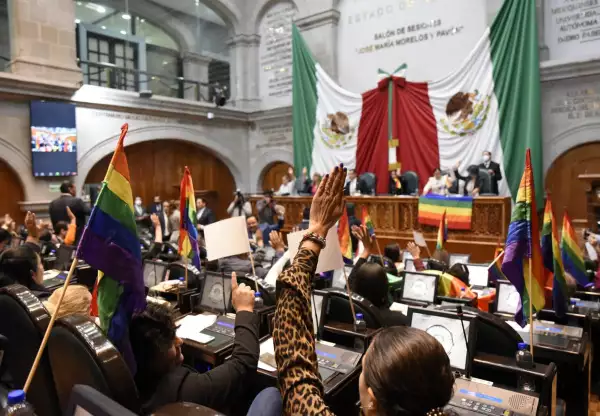 Revisará “con lupa” comunidad LGBTTTIQ+ partida presupuestal en Edoméx