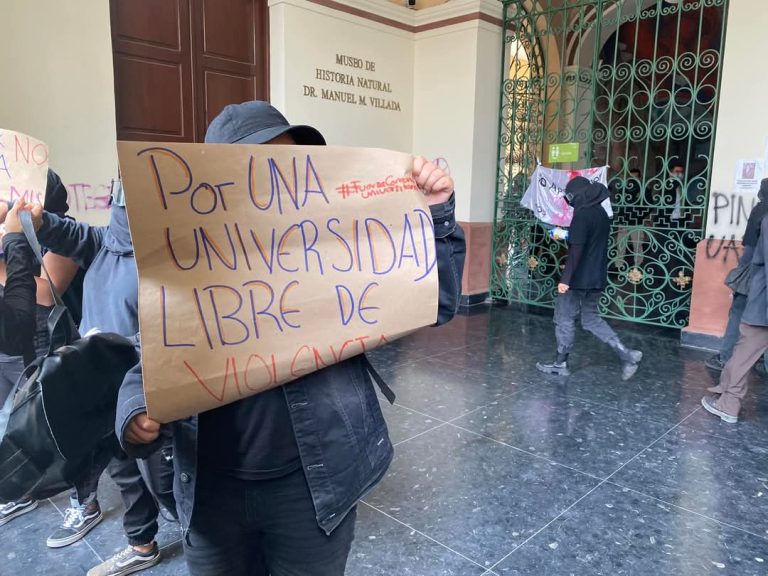 Tras crisis en UAEMéx, otra aspirante a Rectora pide atender peticiones de estudiantes