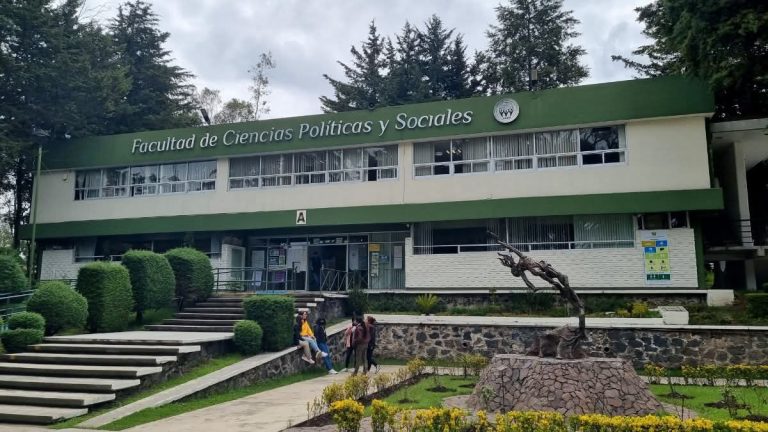 Regresa a clases  “en línea” Ciencias Políticas y Sociales UAEMÉX