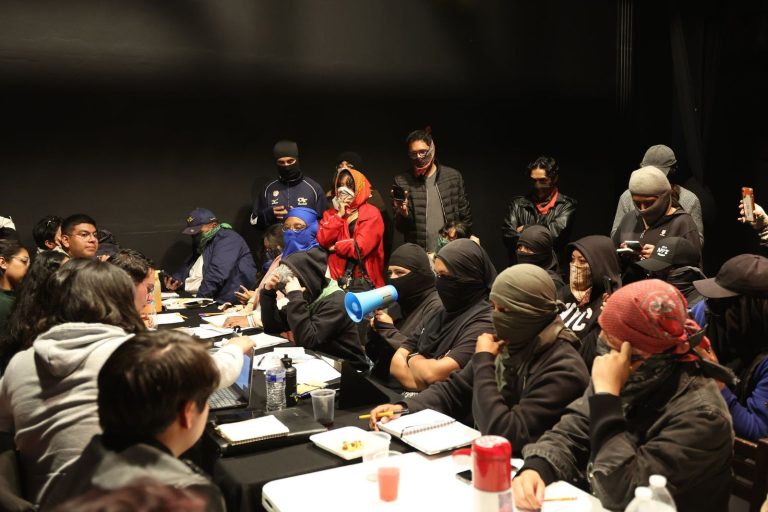 Mesa de diálogo deja acuerdos parciales en UAEMéx