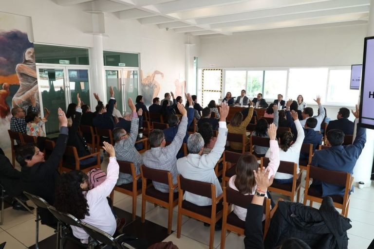 Deroga UAEMéx artículo 43; a exigencia de estudiantes