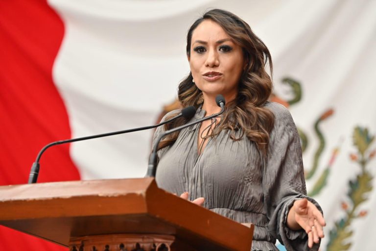 “Desproporcionado monto de multas a atuos particulares; disminuir a la mitad”