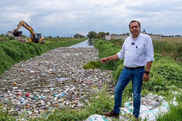 Retiran más de 50 toneladas de basura en cuerpos de agua en Toluca