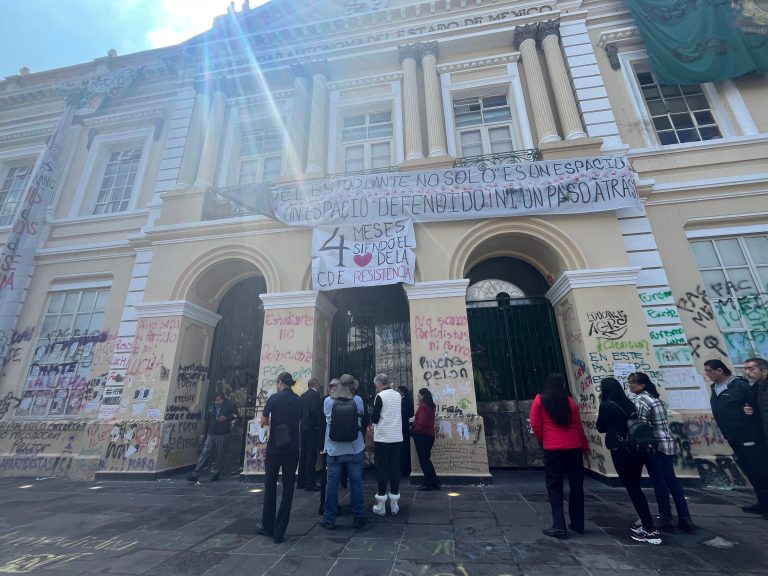 Impiden paristas acceso a Rectoría para iniciar proyecto de transformación