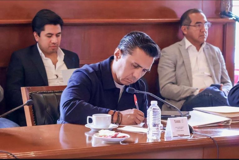 A revisión, horarios de faenas en Toluca y mejor salario para personal, pide síndico